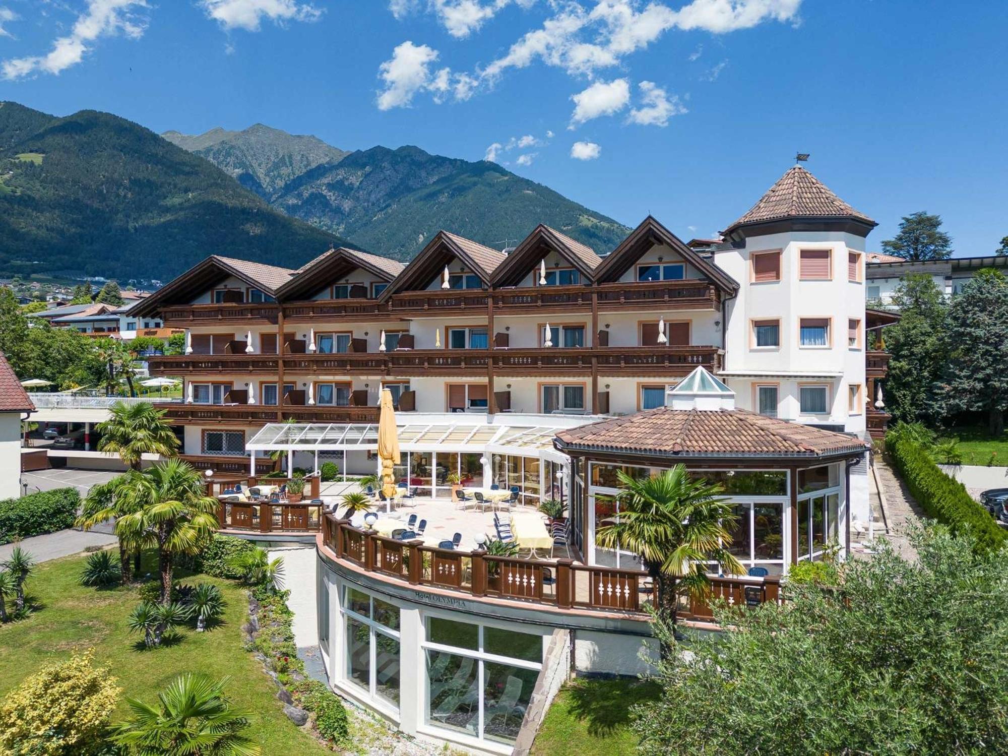 Fruehstuecks-Hotel Olympia Tirolo Exterior photo